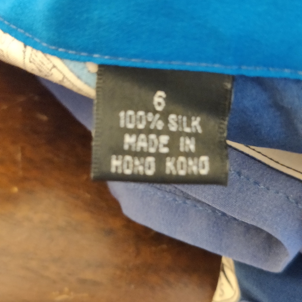 Ellen Tracy Stunning dated Deadstock Scarf Print ship crests stripe Silk chic - Picture 14 of 15